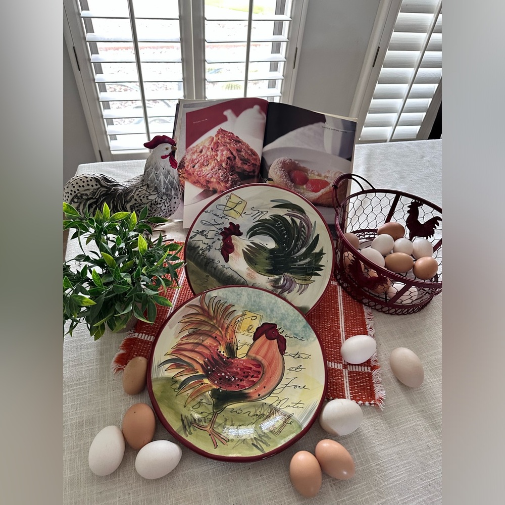 Set of 2 Certified International Dinner Plates Susan Winget LE ROOSTER